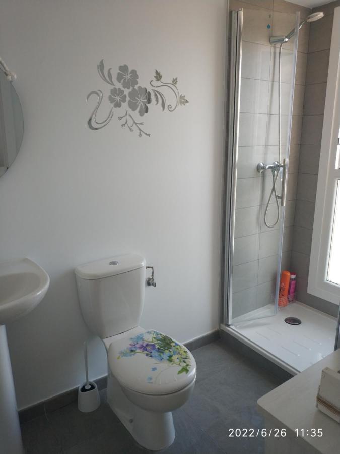 Bonito Con Piscina Cerca De La Playa. Apartment *